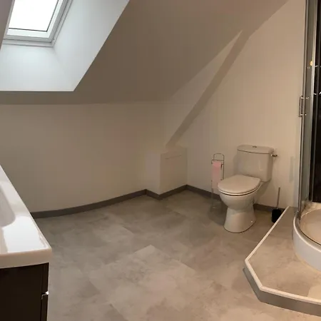 Сasa de vacaciones De Charme Près Du Mans, équipé Avec Espace Extérieur, Garage, Et Confort Moderne - Fr-1-410-385 *