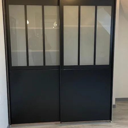 De Charme Près Du Mans, équipé Avec Espace Extérieur, Garage, Et Confort Moderne - Fr-1-410-385 *