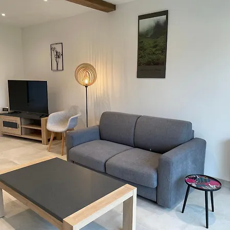 De Charme Près Du Mans, équipé Avec Espace Extérieur, Garage, Et Confort Moderne - Fr-1-410-385 * La Bosse