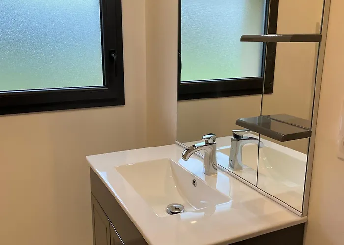 Vakantiehuis De Charme Pres Du Mans, Equipe Avec Espace Exterieur, Garage, Et Confort Moderne - Fr-1-410-385