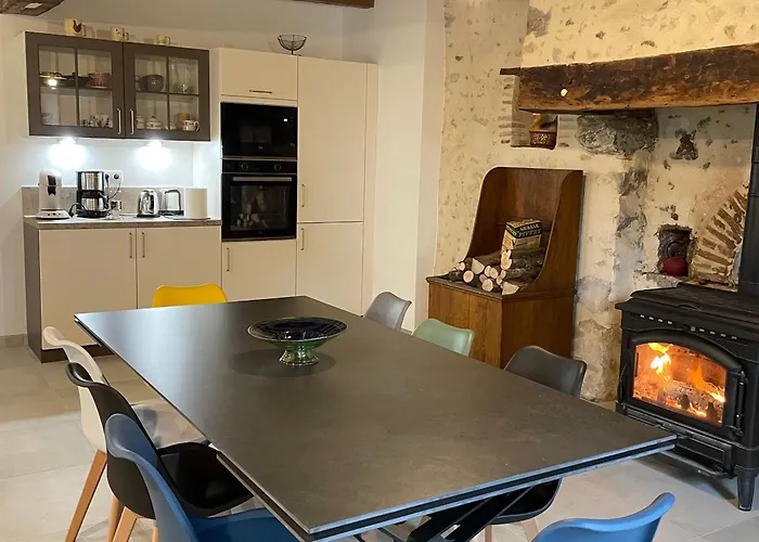 Vakantiehuis De Charme Pres Du Mans, Equipe Avec Espace Exterieur, Garage, Et Confort Moderne - Fr-1-410-385 *